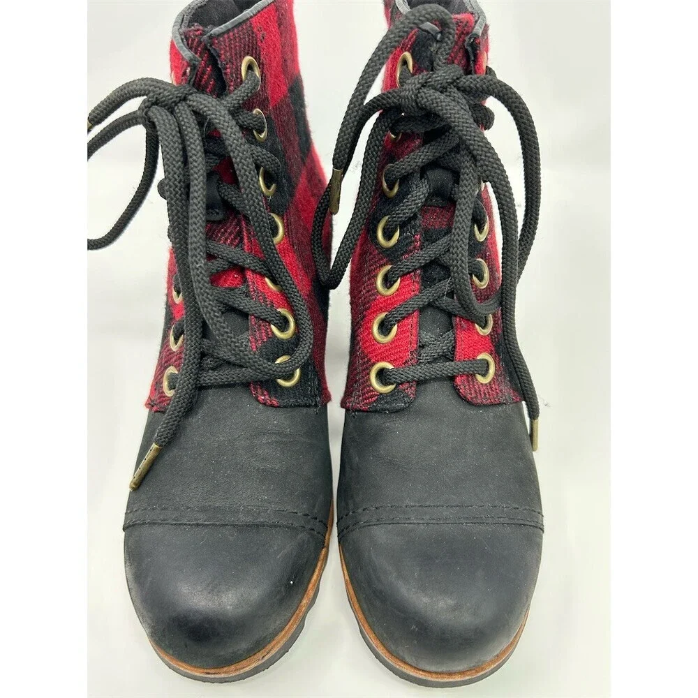 Sorel PDX Wedge Ankle Booties Womens Red Black Plaid Lace Up Lug Sole Size 8.5